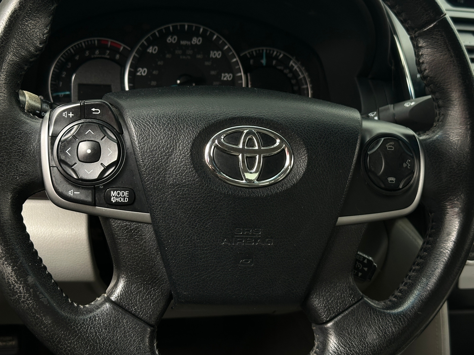 Thumbnail: 2012 Toyota Camry - 4