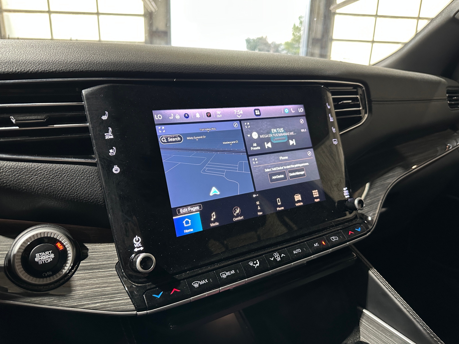 Thumbnail: 2022 Jeep Wagoneer - 3