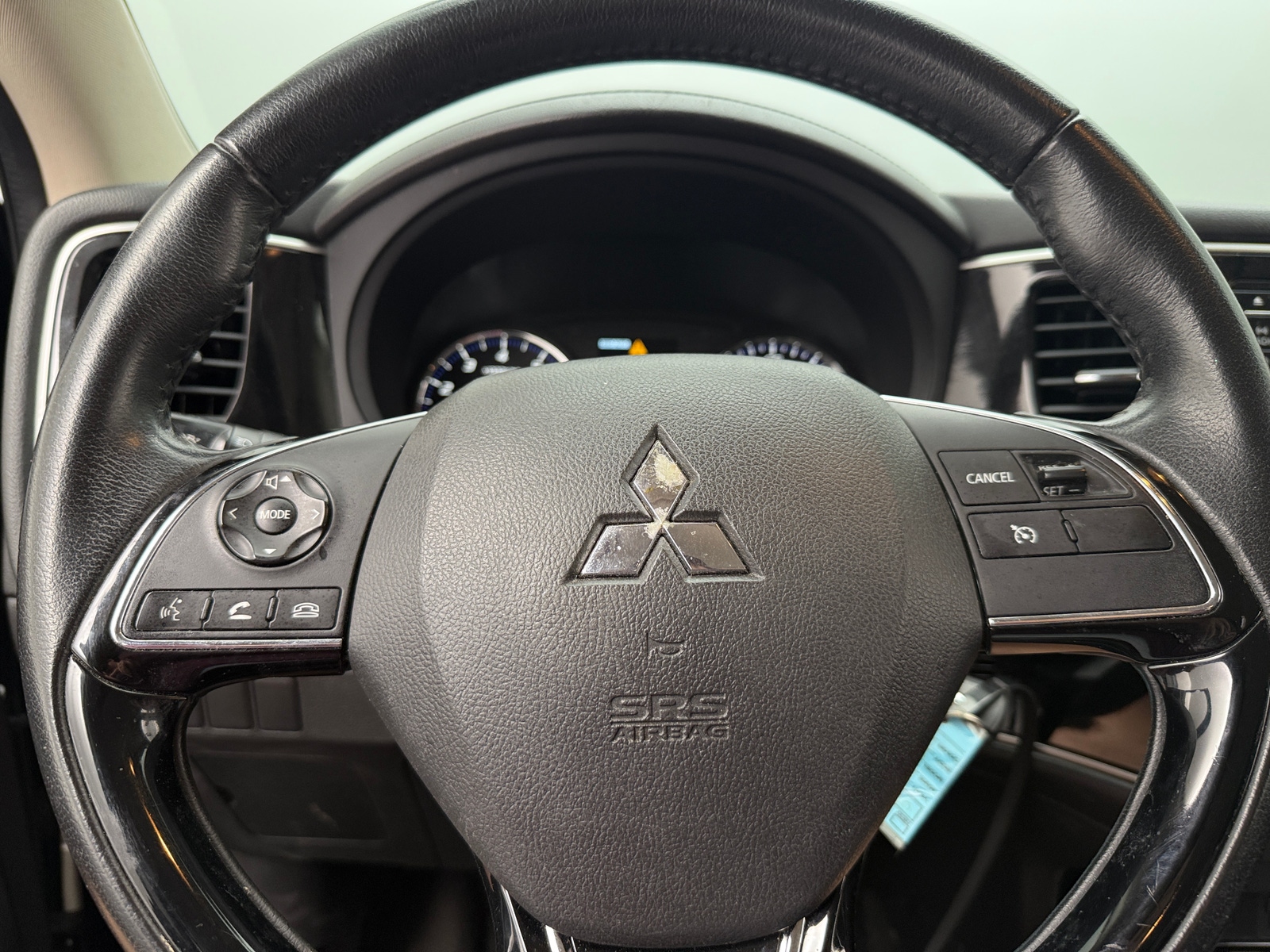 Thumbnail: 2017 Mitsubishi Outlander - 5