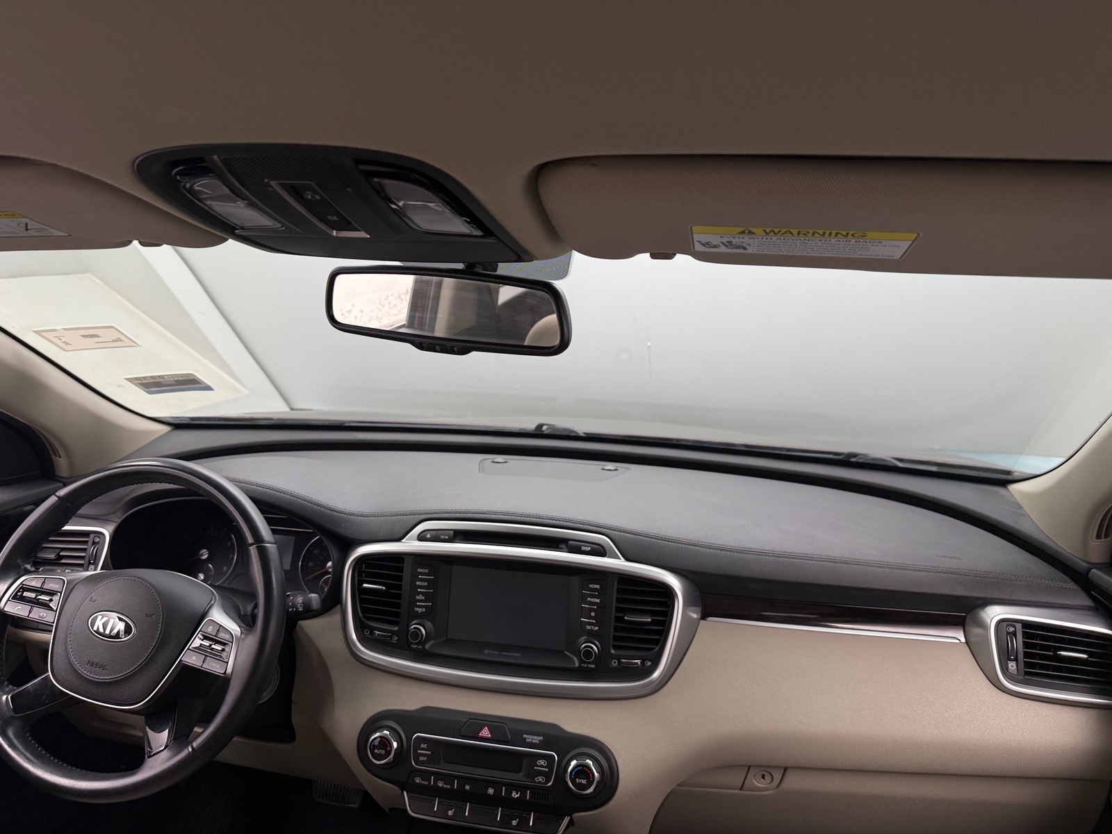 Thumbnail: 2019 Kia Sorento - 3
