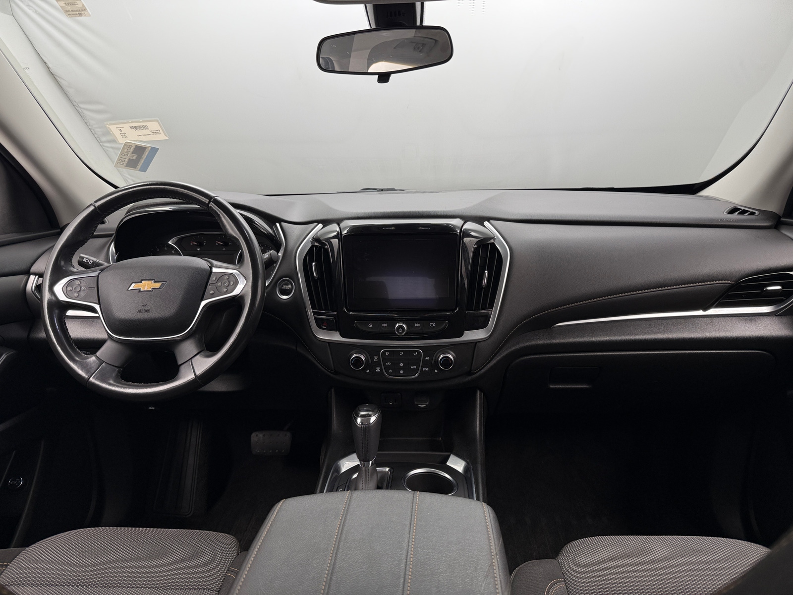 Thumbnail: 2019 Chevrolet Traverse - 3