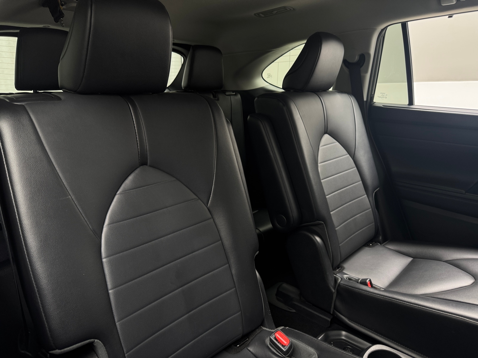 Thumbnail: 2021 Toyota Highlander - 5