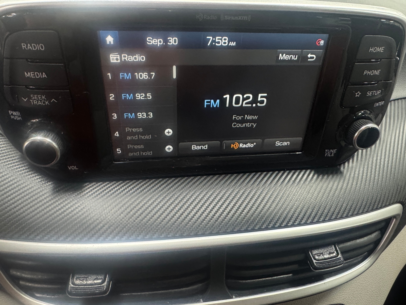 Thumbnail: 2021 Hyundai Tucson - 4
