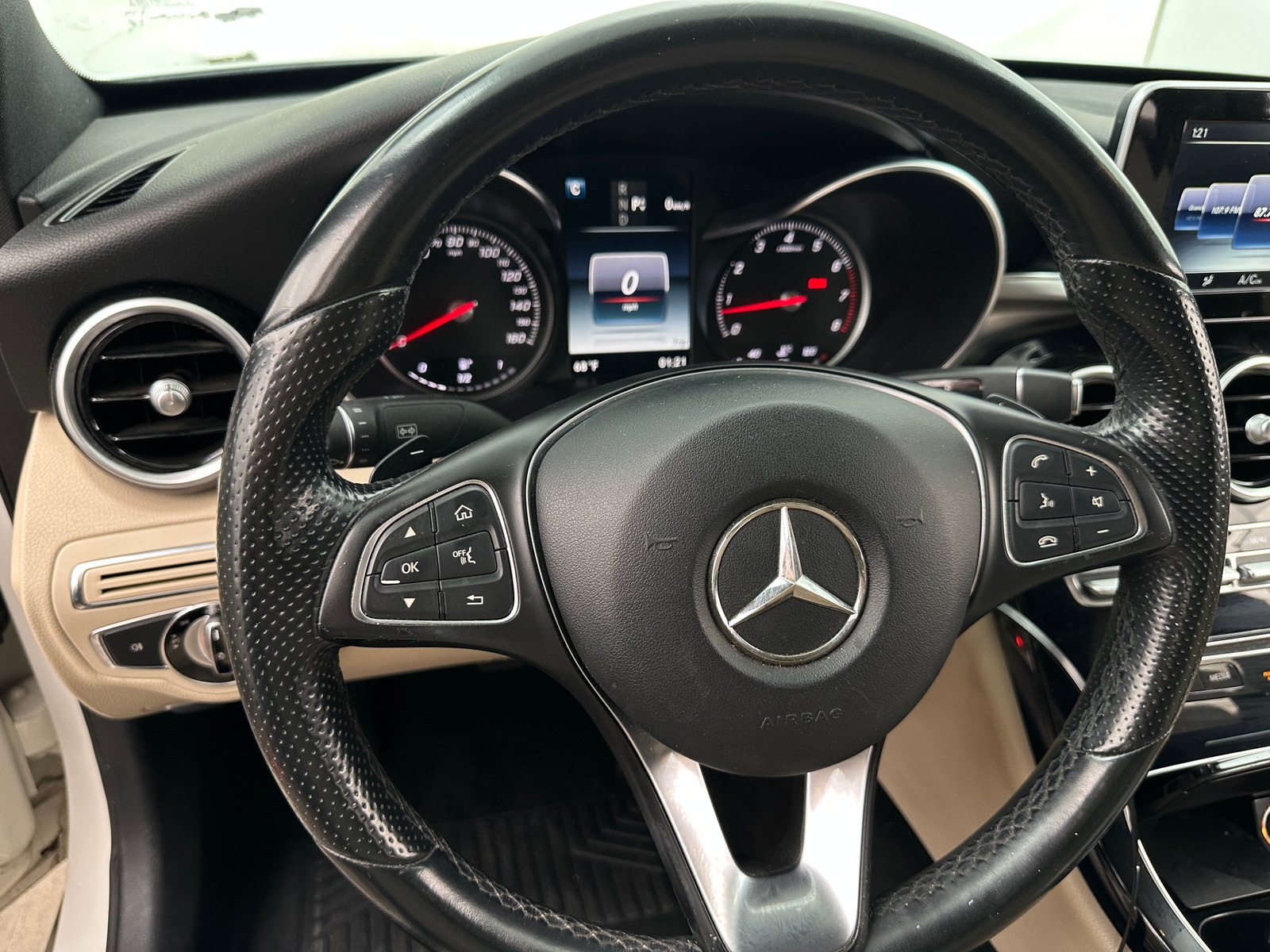 Thumbnail: 2016 Mercedes-Benz C-Class - 4