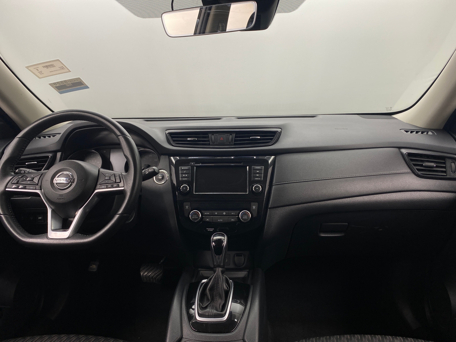 Thumbnail: 2019 Nissan Rogue - 3