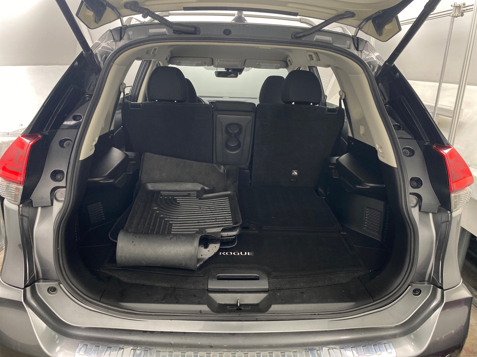 Thumbnail: 2019 Nissan Rogue - 7