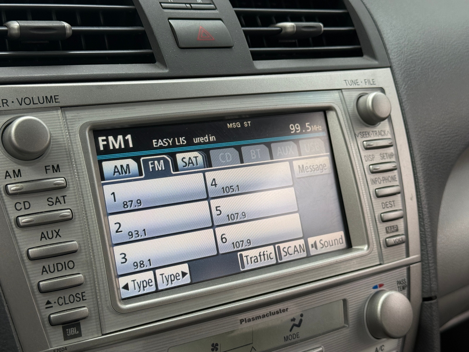 Thumbnail: 2011 Toyota Camry - 3