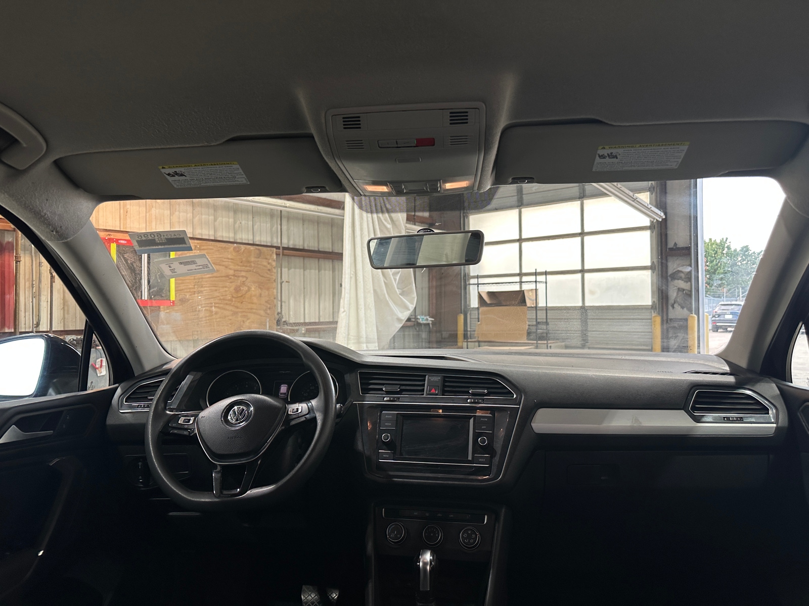 Thumbnail: 2020 Volkswagen Tiguan - 3