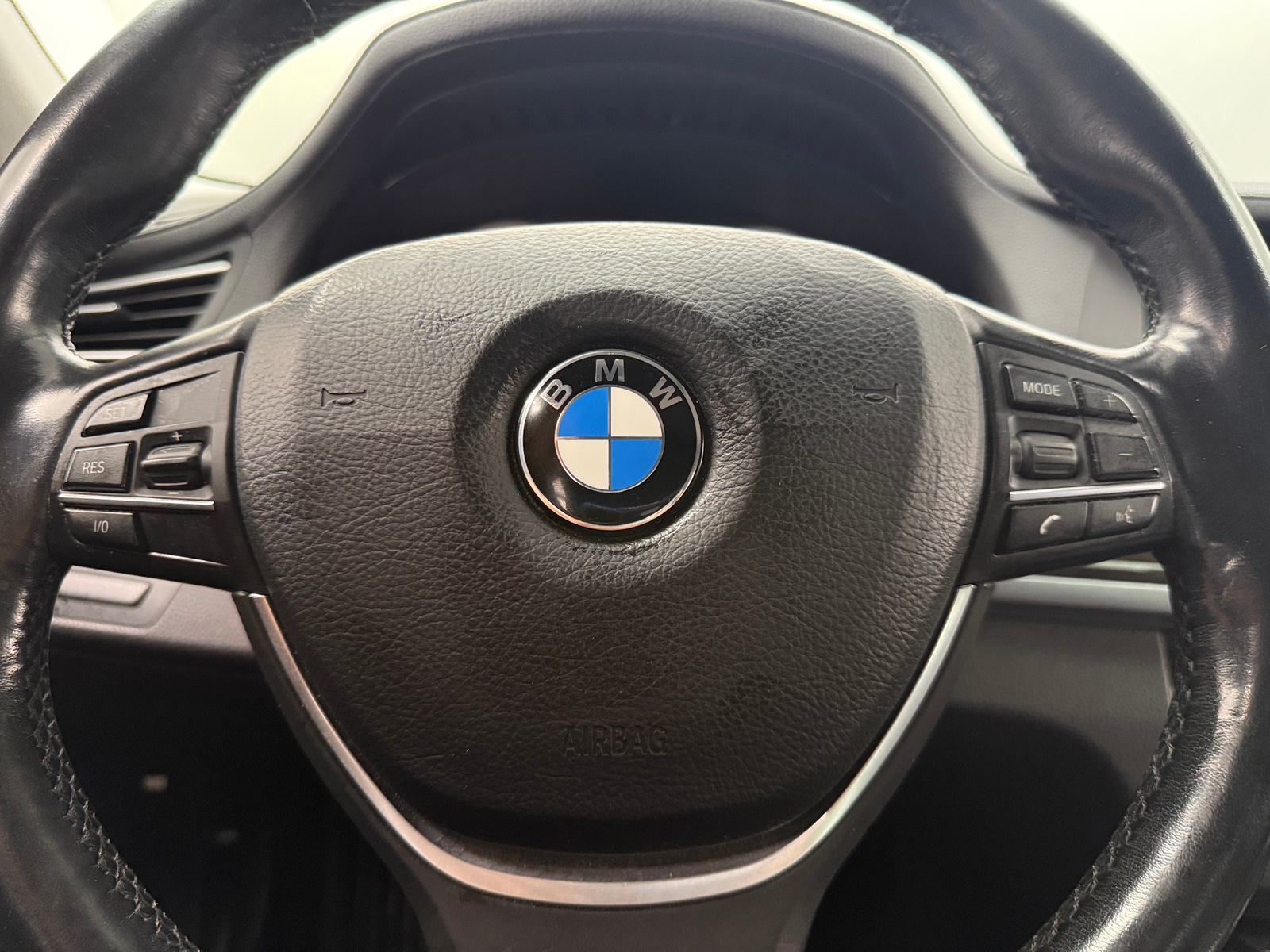 Thumbnail: 2012 BMW 7 Series - 5