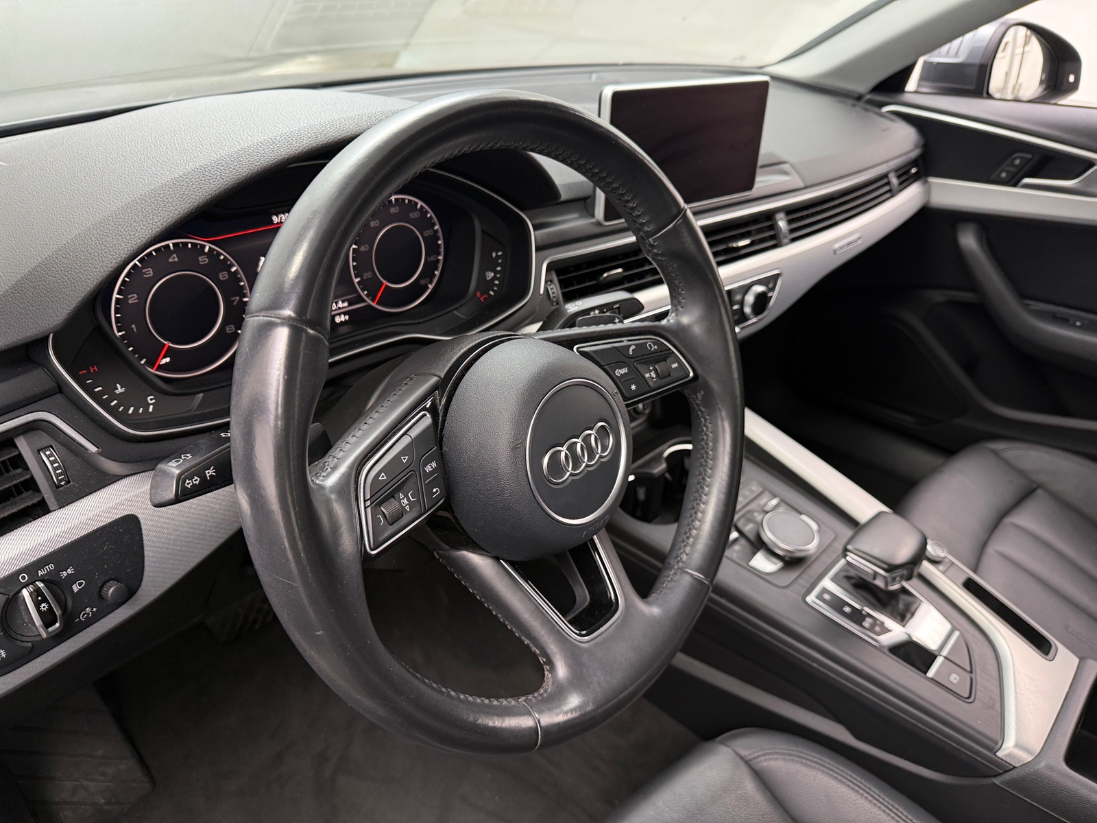 Thumbnail: 2017 Audi A4 - 4