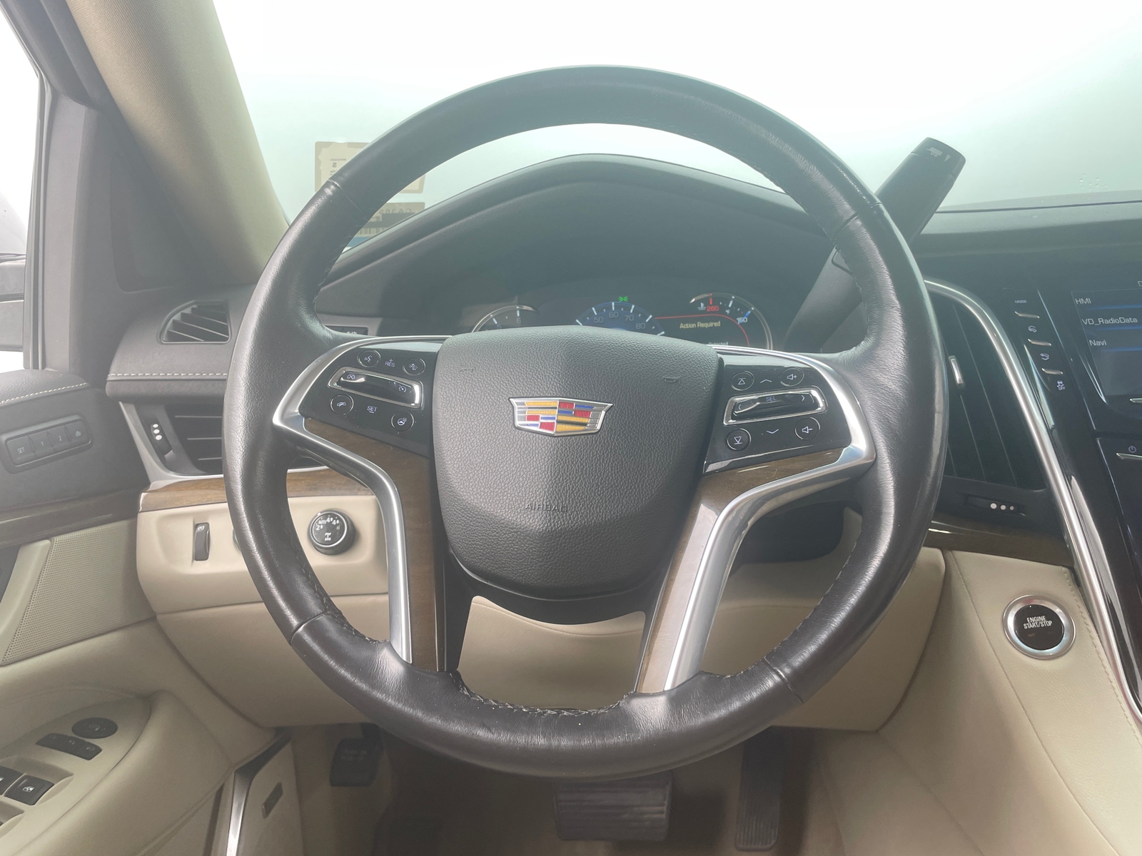Thumbnail: 2019 Cadillac Escalade - 4
