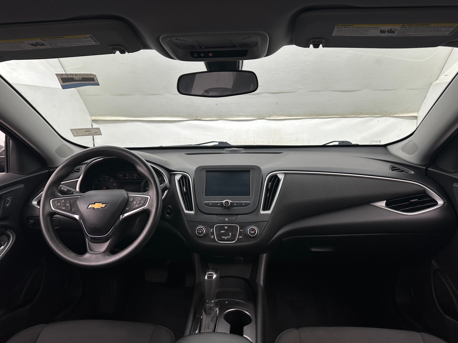 Thumbnail: 2018 Chevrolet Malibu - 3