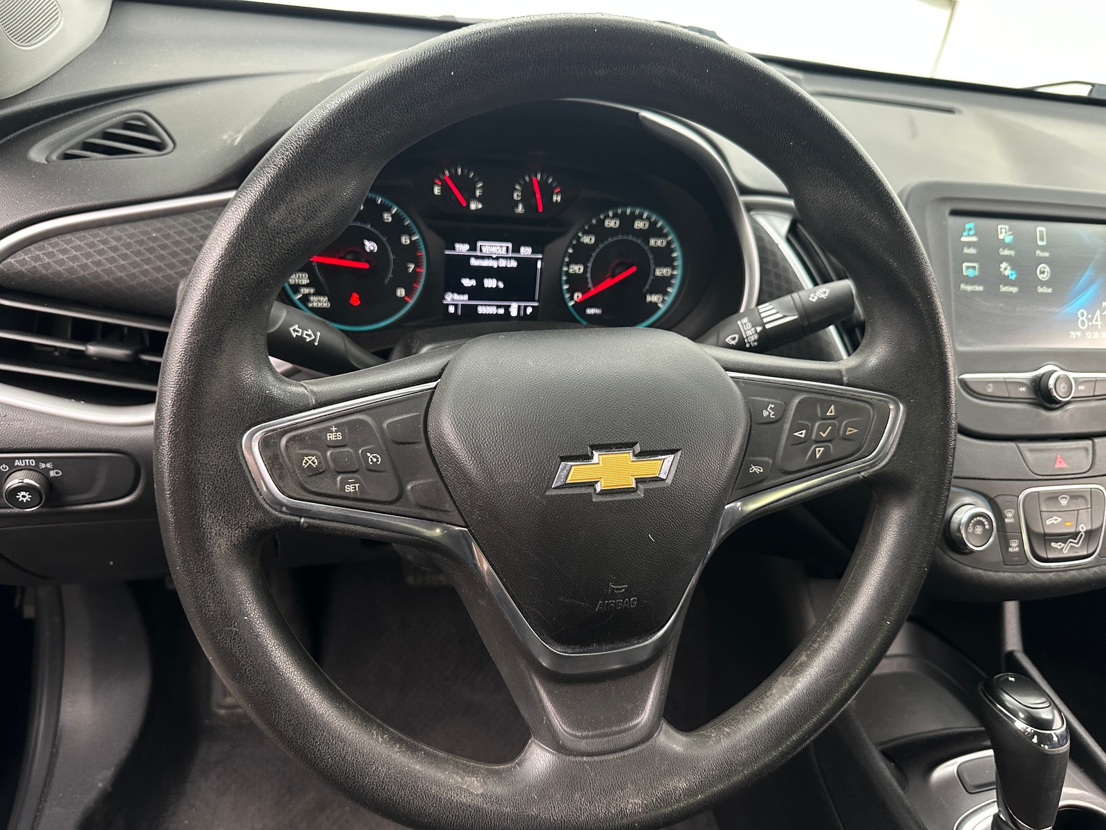 Thumbnail: 2018 Chevrolet Malibu - 5