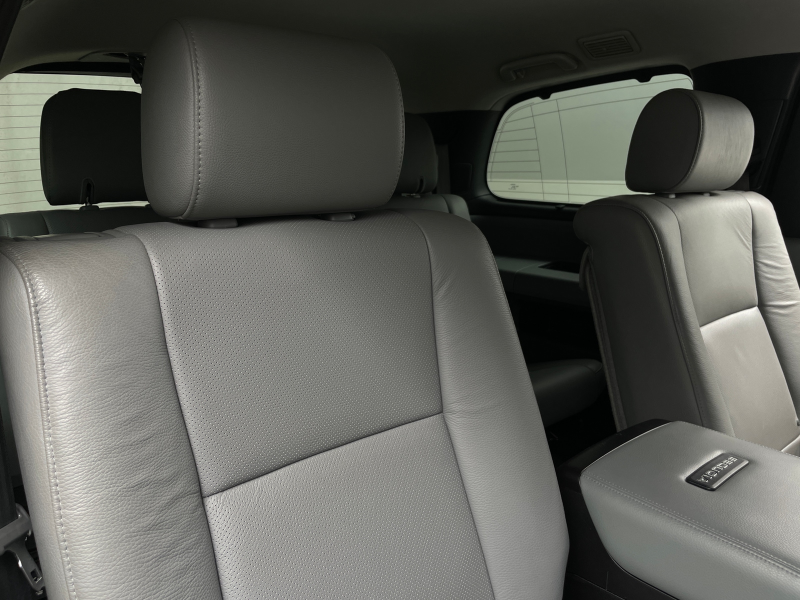 Thumbnail: 2015 Toyota Sequoia - 5