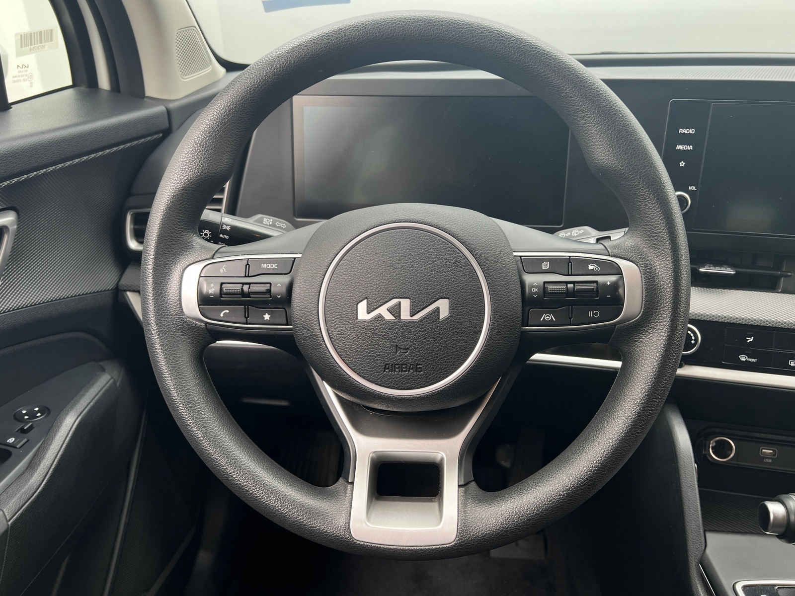 Thumbnail: 2024 Kia Sportage - 5