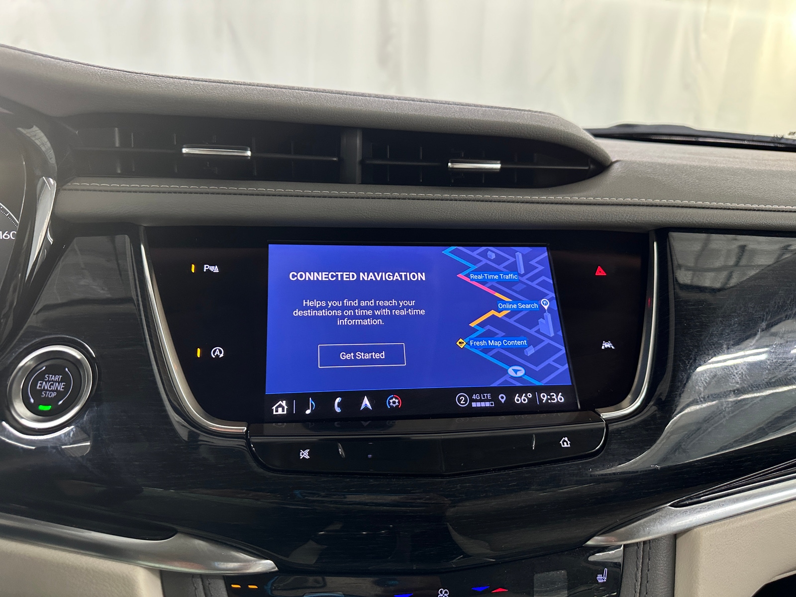 Thumbnail: 2025 Cadillac XT6 - 3