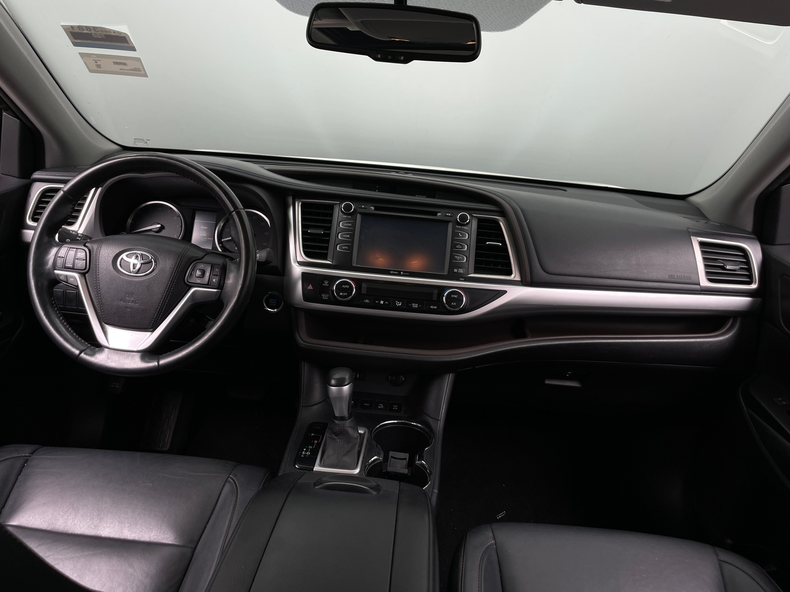 Thumbnail: 2015 Toyota Highlander - 2