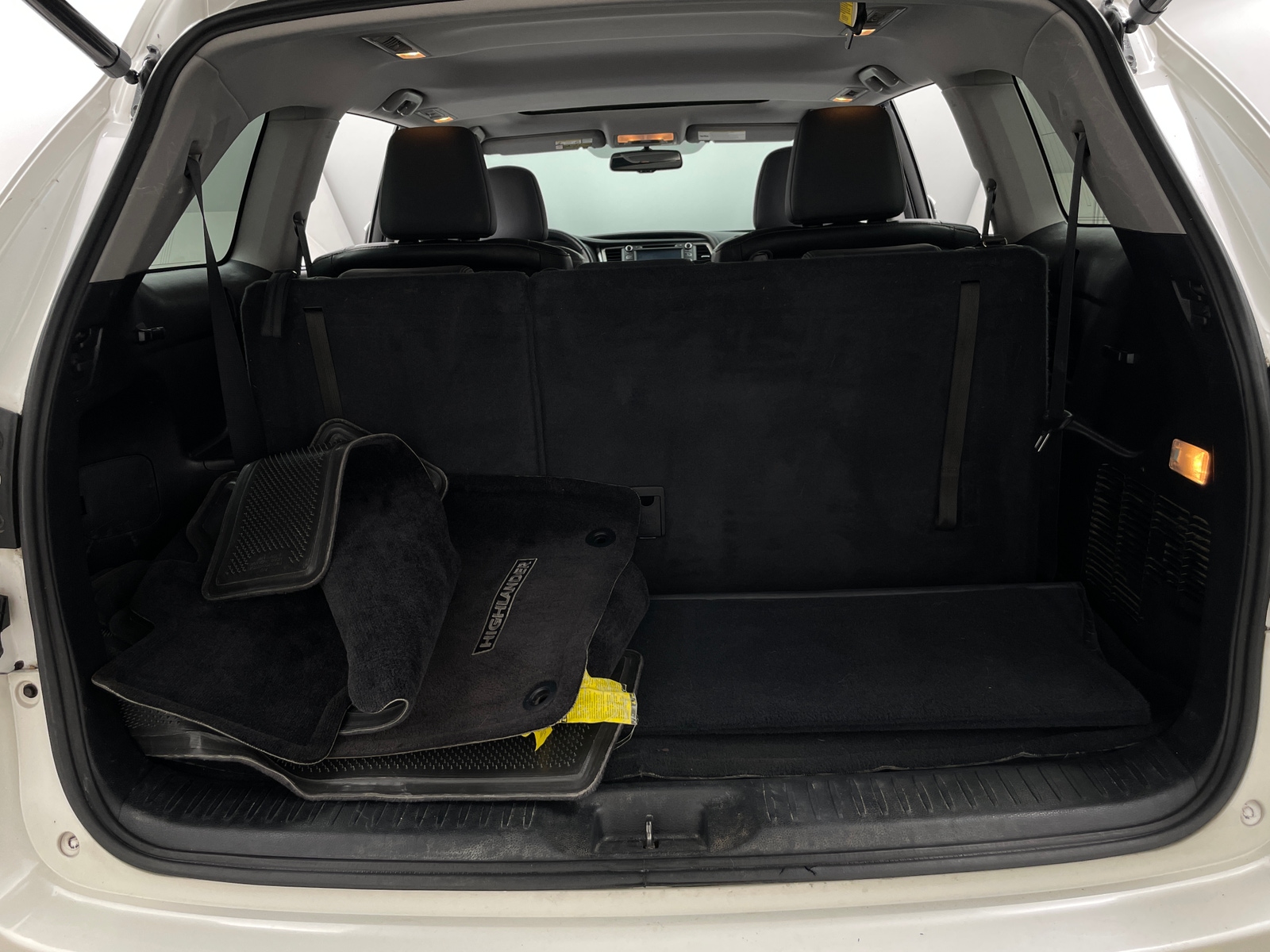 Thumbnail: 2015 Toyota Highlander - 6