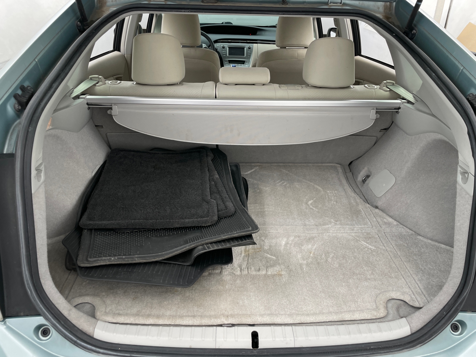 Thumbnail: 2013 Toyota Prius - 7