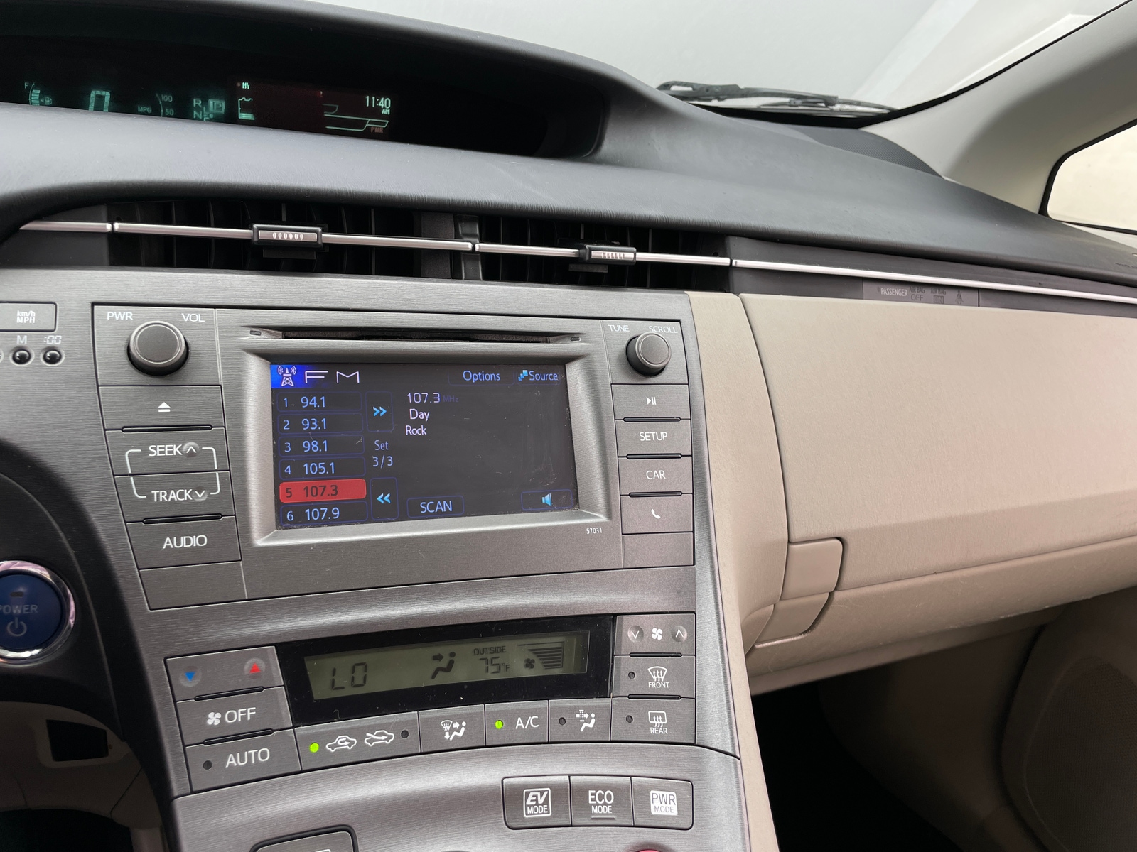 Thumbnail: 2013 Toyota Prius - 4