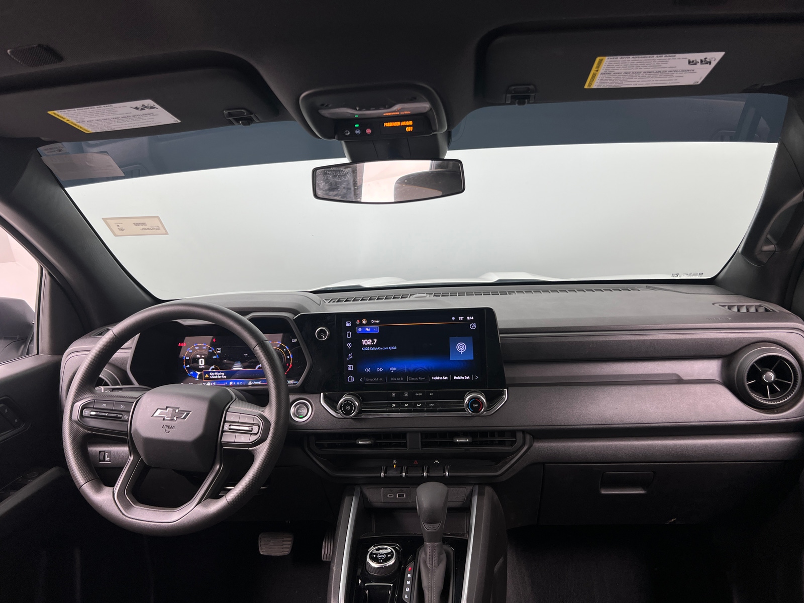 Thumbnail: 2024 Chevrolet Colorado - 3