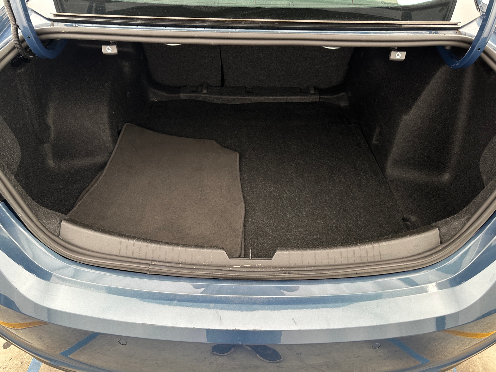 Thumbnail: 2024 Chevrolet Malibu - 6