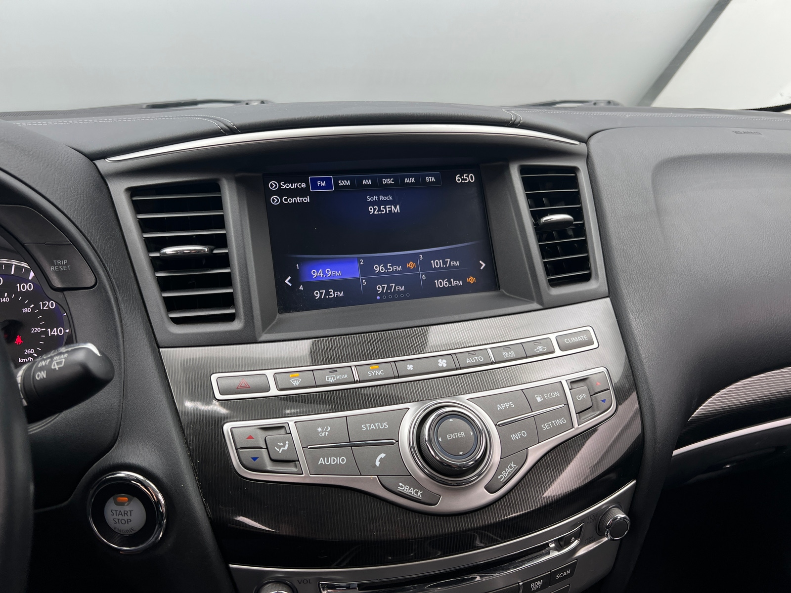 Thumbnail: 2019 INFINITI QX60 - 3
