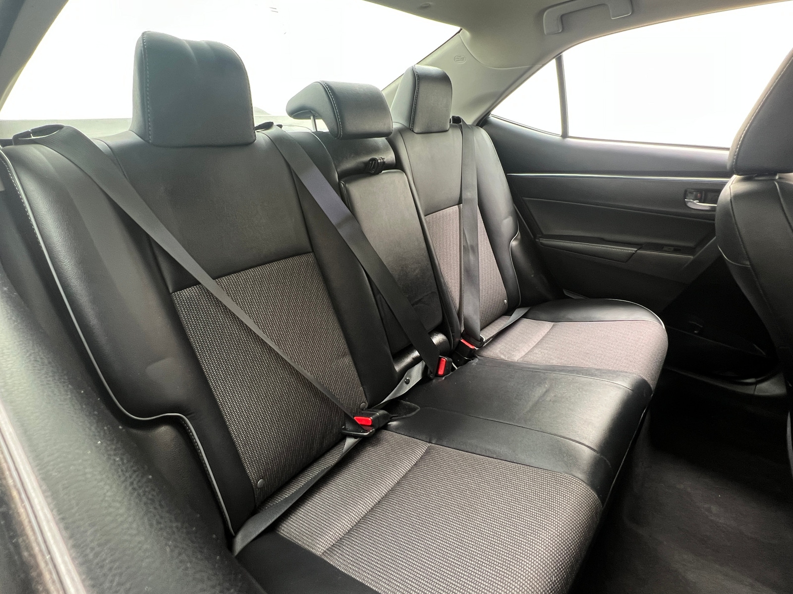 Thumbnail: 2016 Toyota Corolla - 6