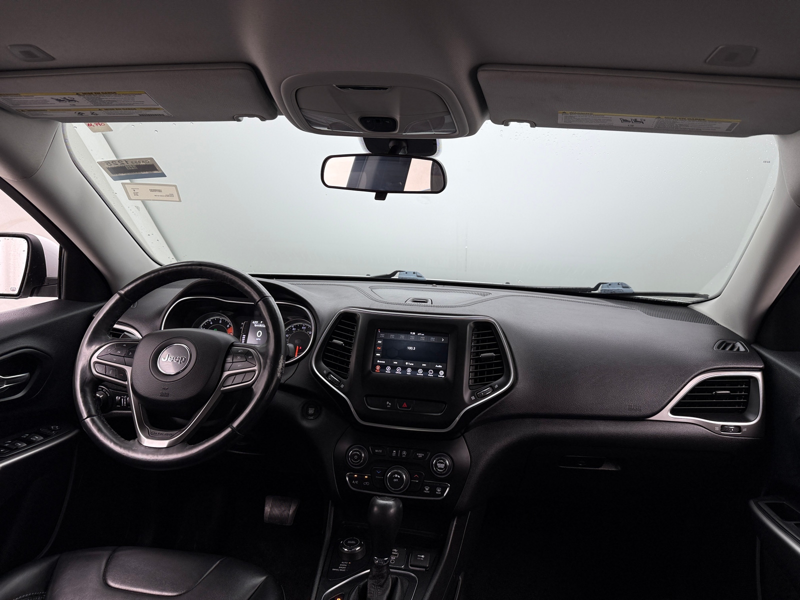 Thumbnail: 2019 Jeep Cherokee - 3