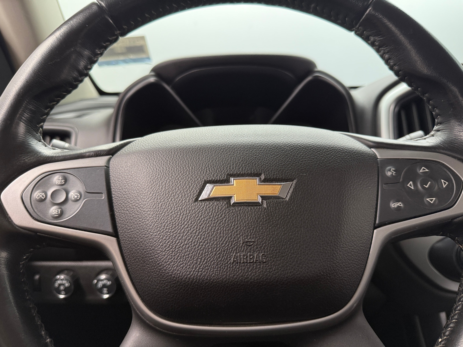 Thumbnail: 2019 Chevrolet Colorado - 5