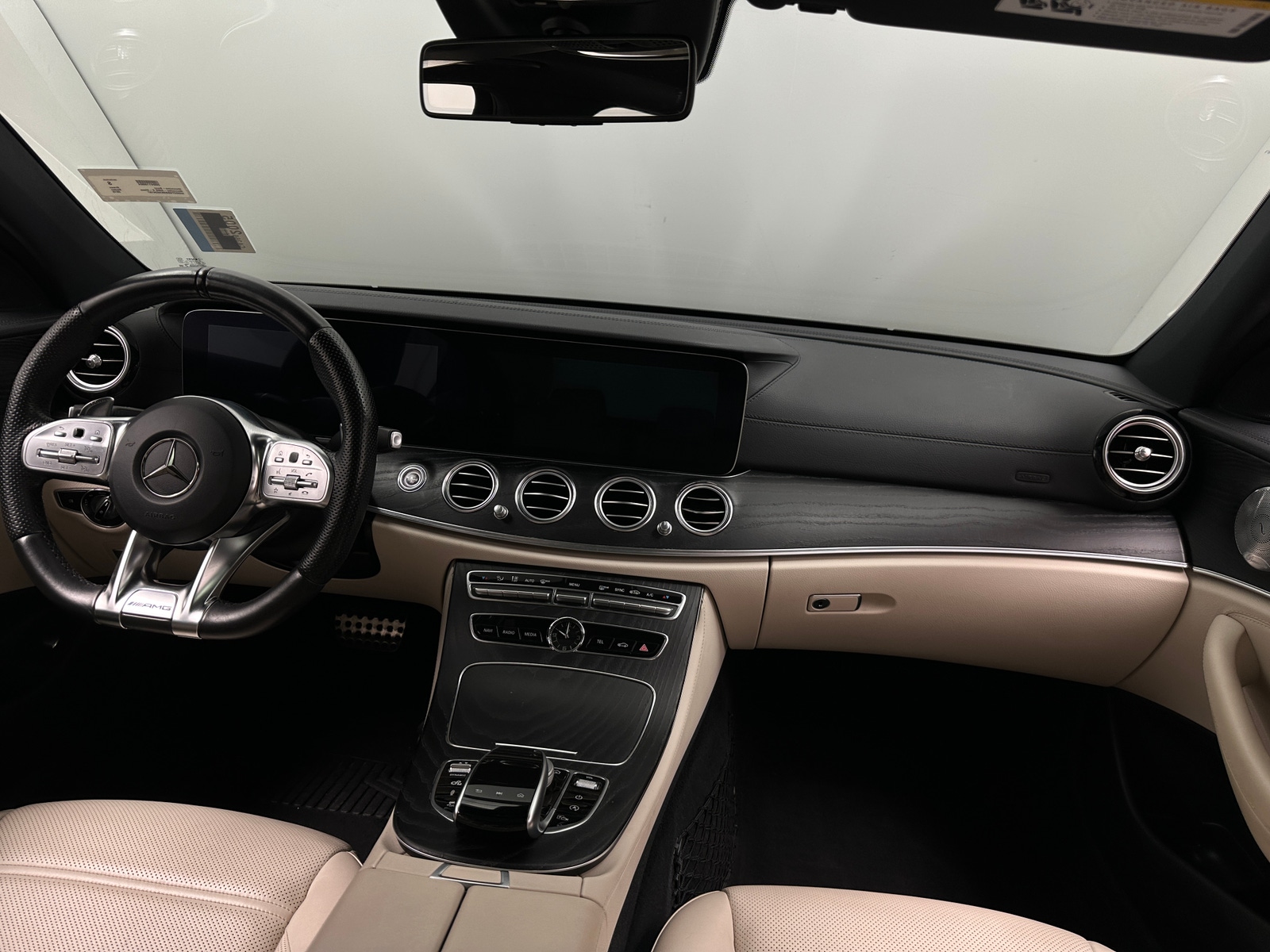Thumbnail: 2019 Mercedes-Benz E-Class - 2