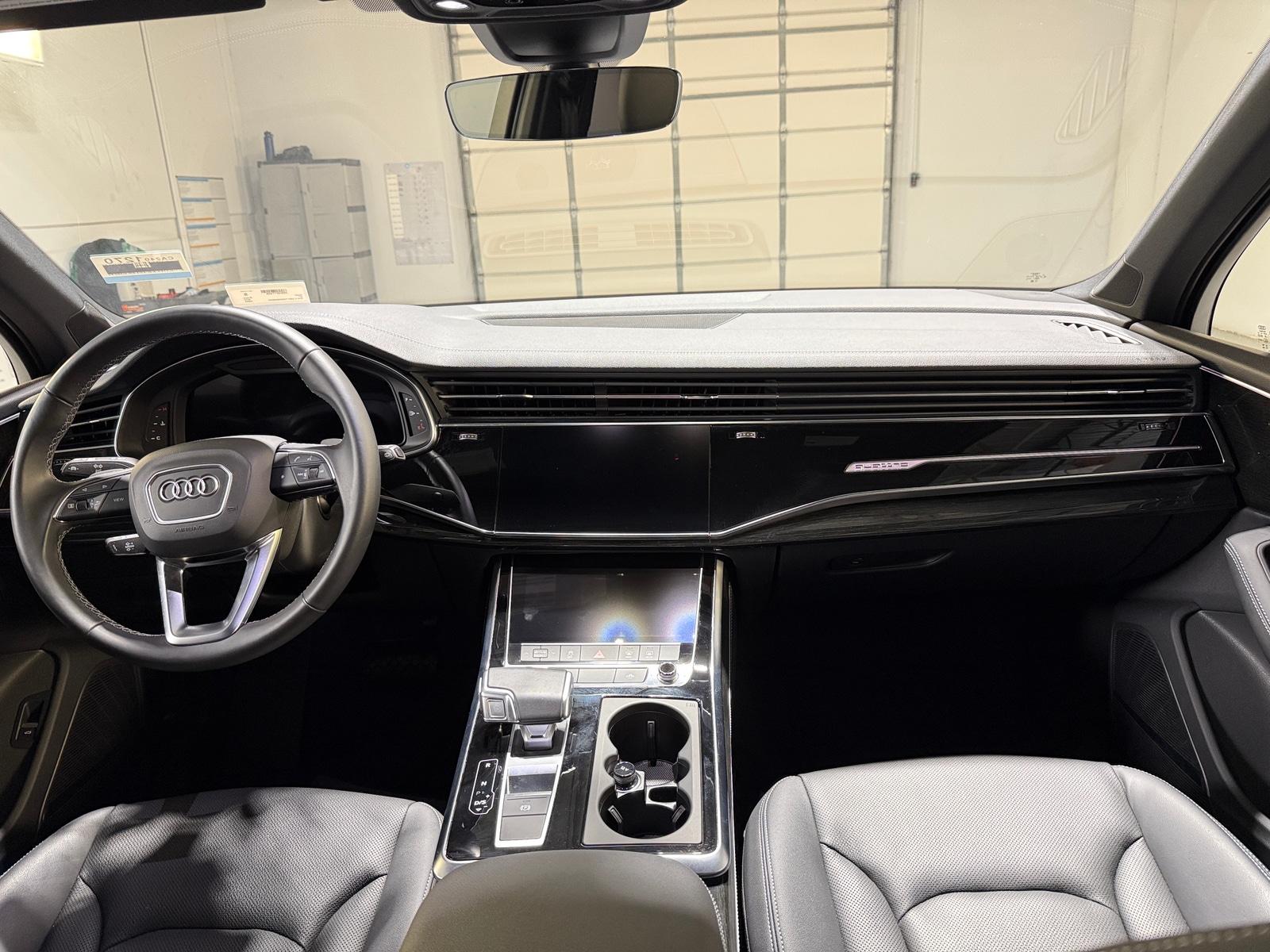 Thumbnail: 2025 Audi Q7 - 2