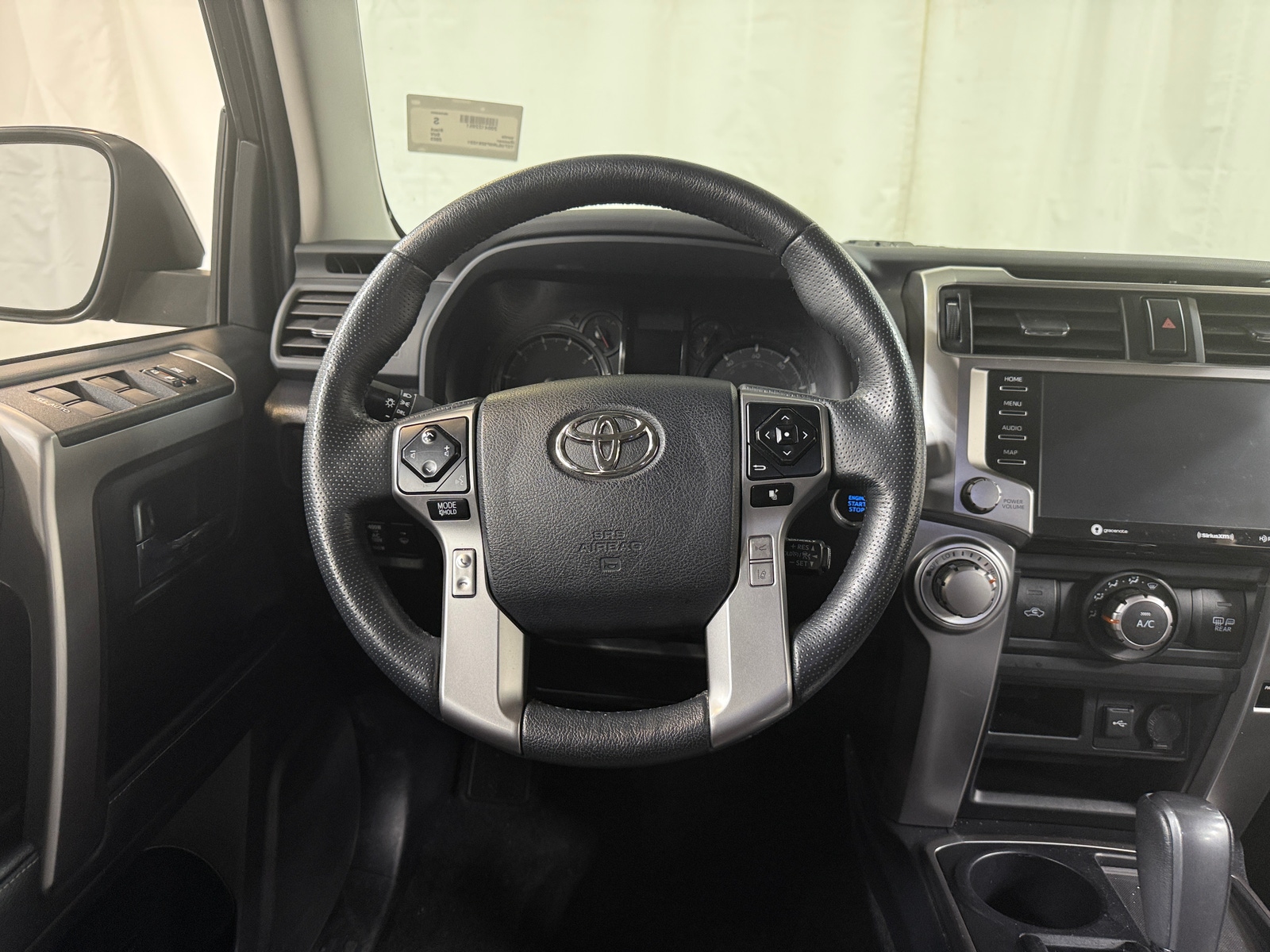 Thumbnail: 2023 Toyota 4Runner - 4