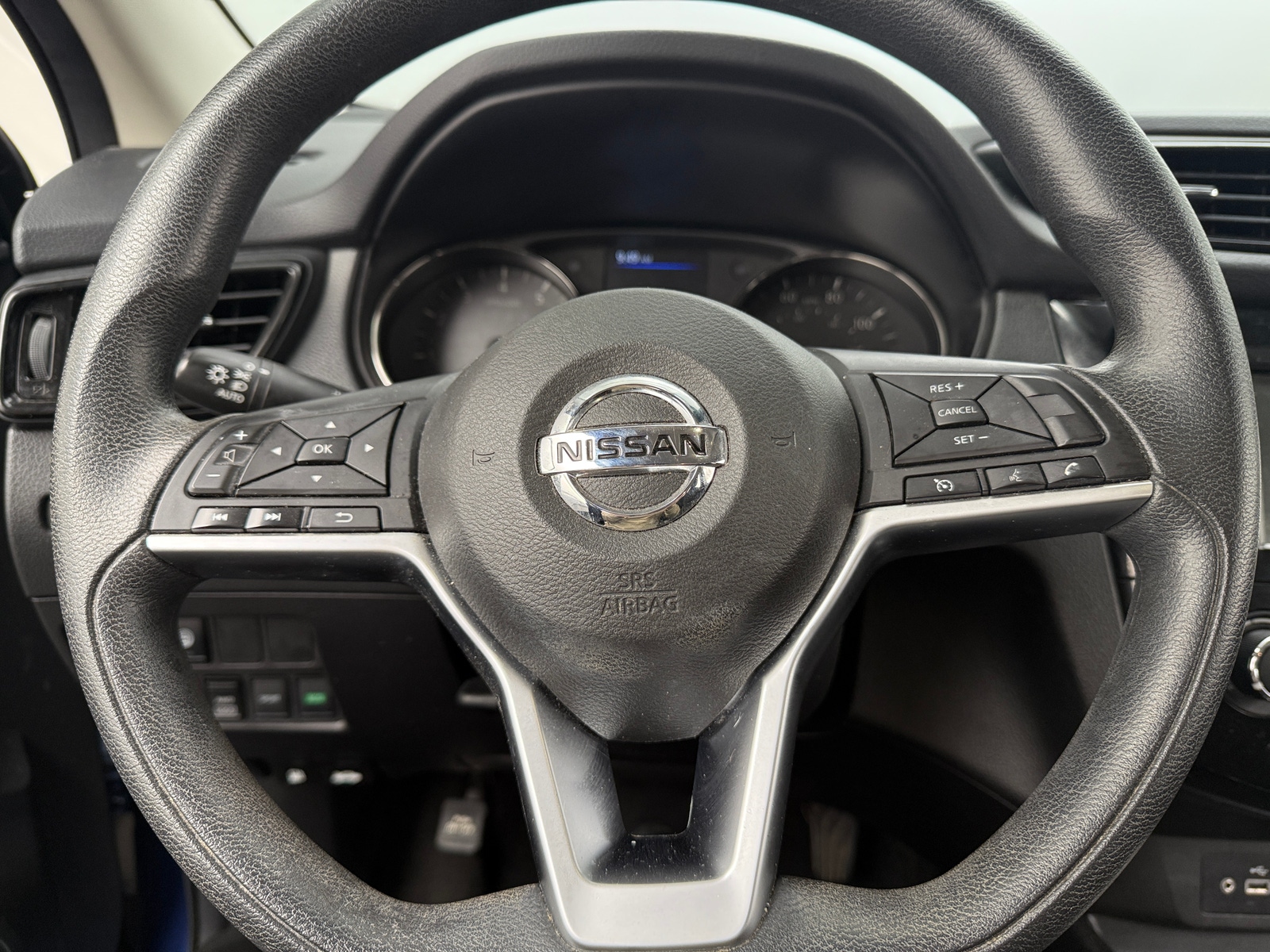 Thumbnail: 2021 Nissan Rogue Sport - 5