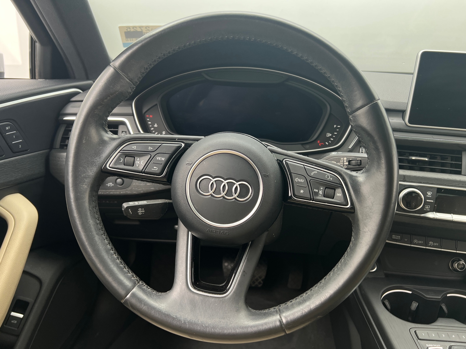 Thumbnail: 2017 Audi A4 - 4
