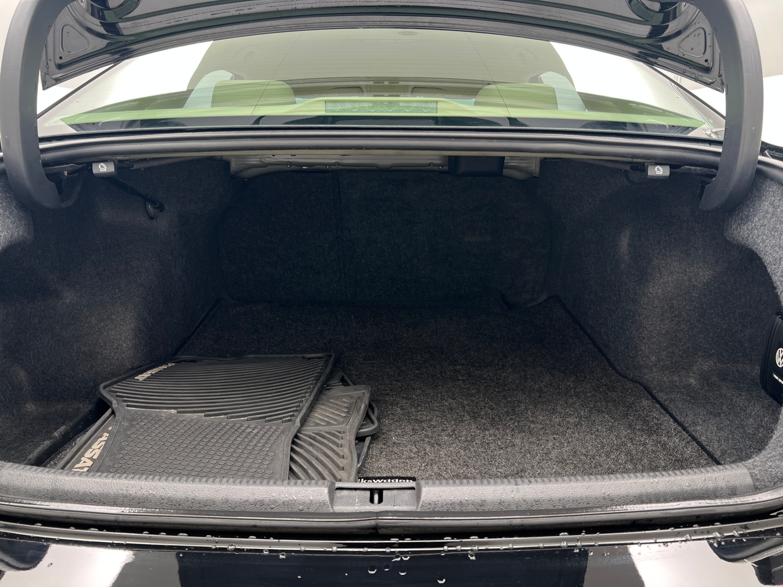 Thumbnail: 2013 Volkswagen Passat - 6
