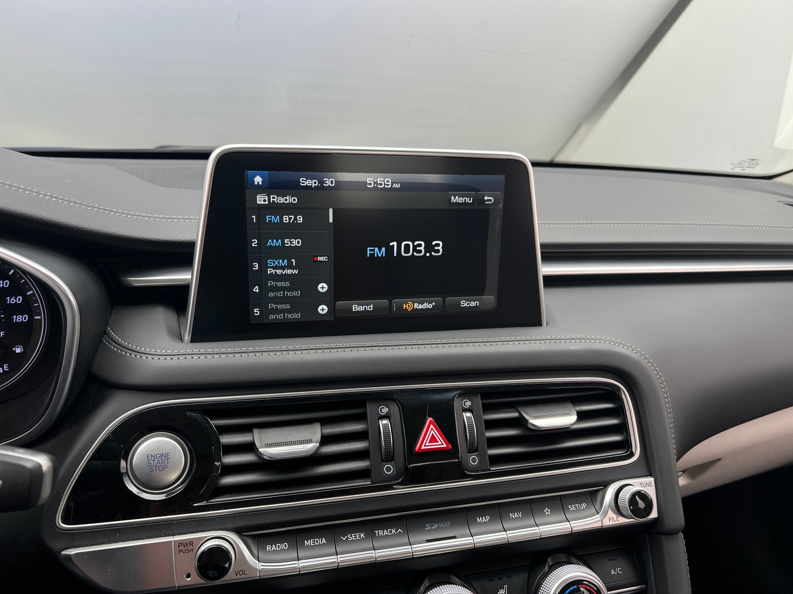 Thumbnail: 2019 Genesis G70 - 3