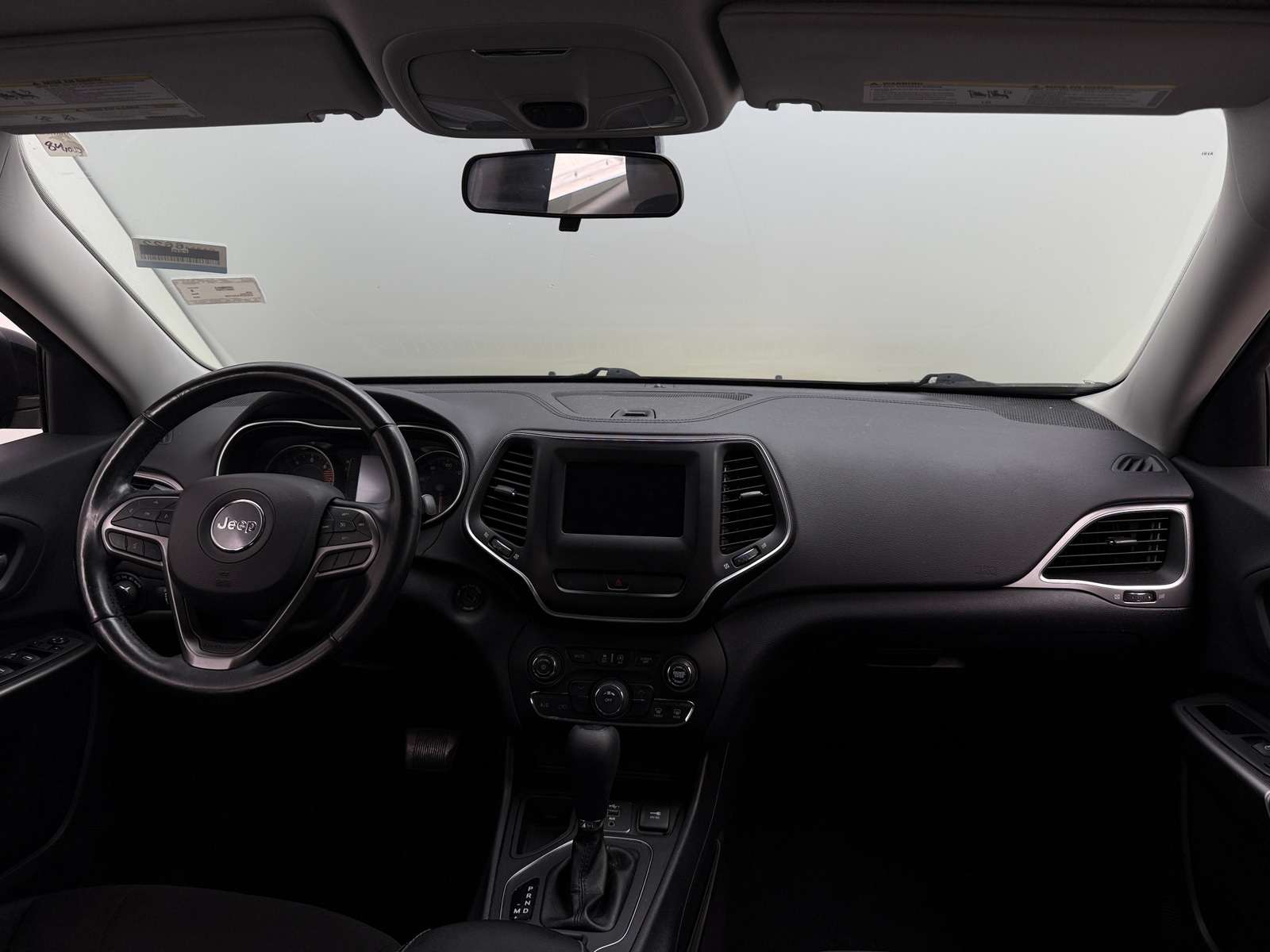 Thumbnail: 2020 Jeep Cherokee - 3