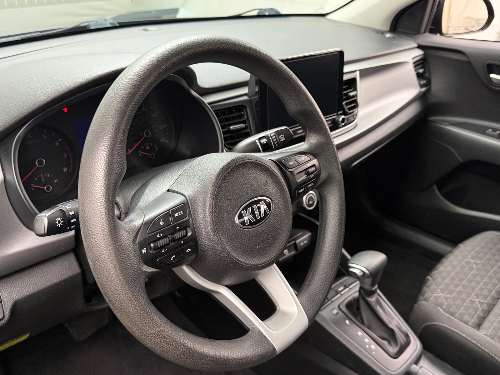 Thumbnail: 2021 Kia Rio - 5