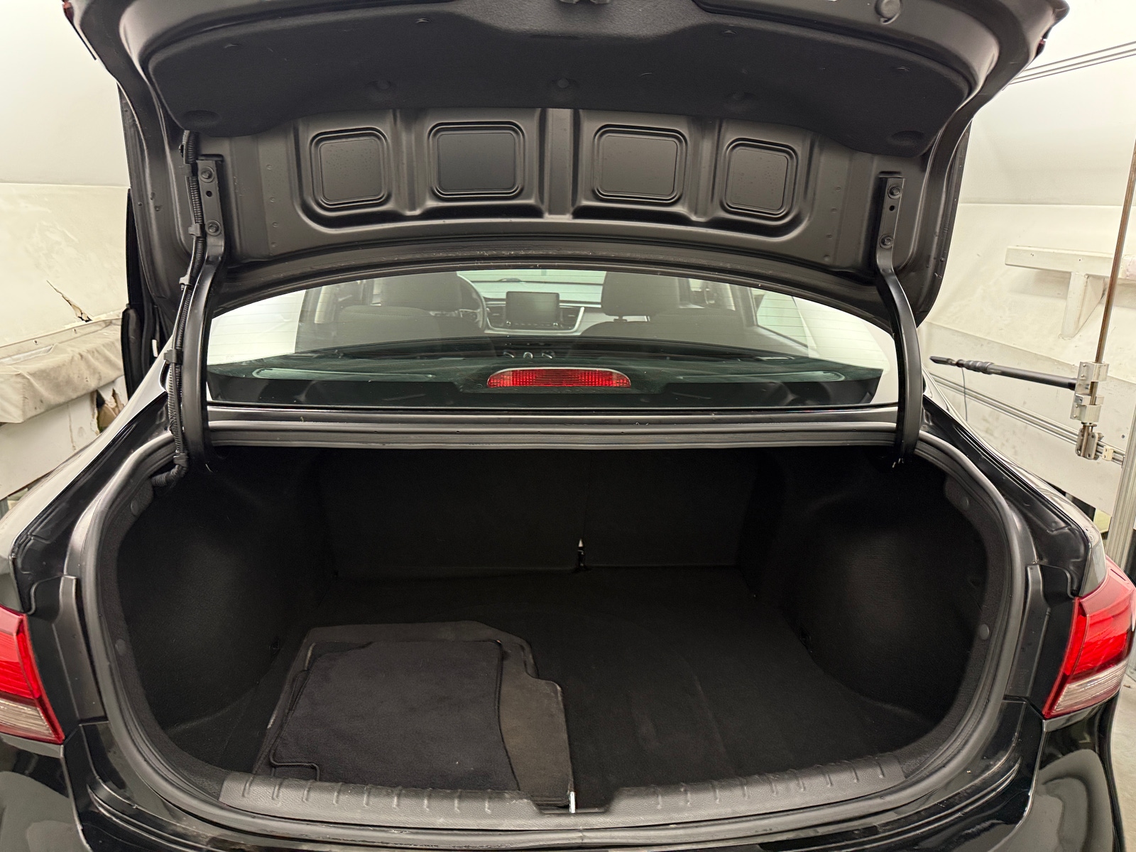 Thumbnail: 2021 Kia Rio - 7