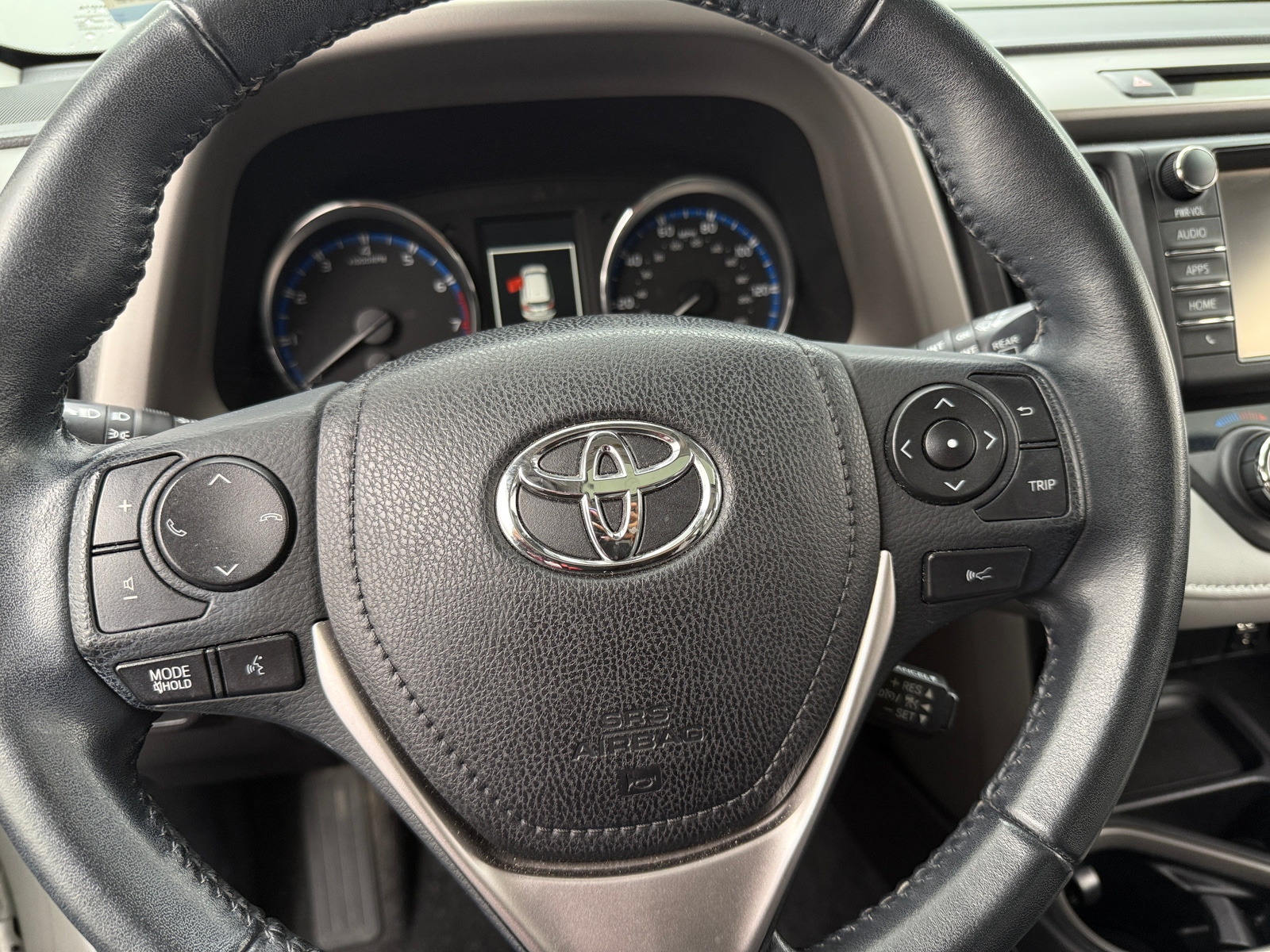 Thumbnail: 2016 Toyota RAV4 - 5
