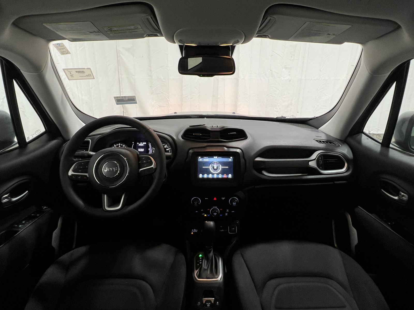 Thumbnail: 2019 Jeep Renegade - 3