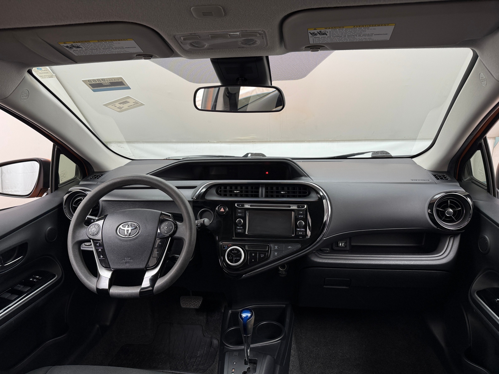 Thumbnail: 2018 Toyota Prius c - 3