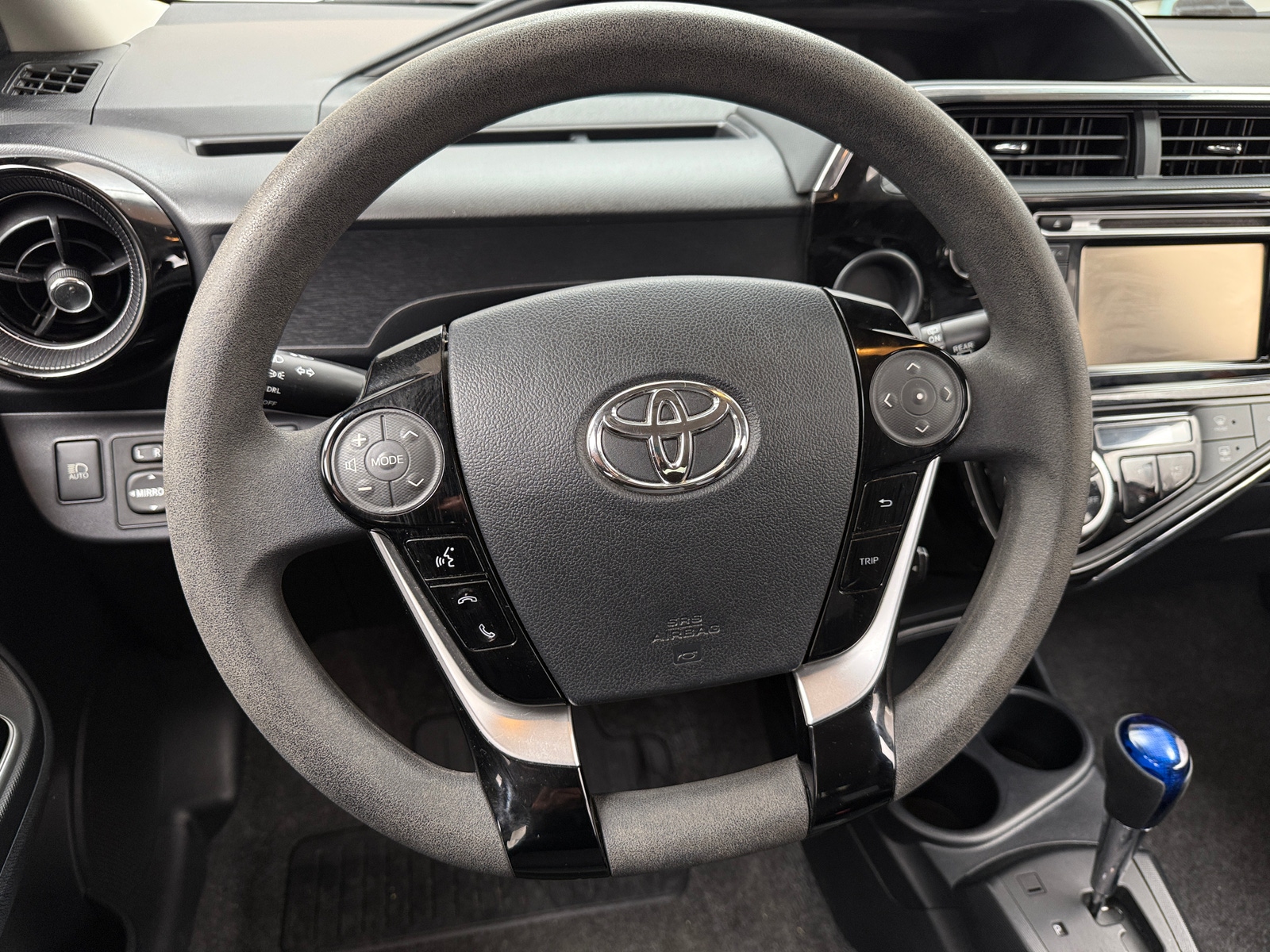 Thumbnail: 2018 Toyota Prius c - 5