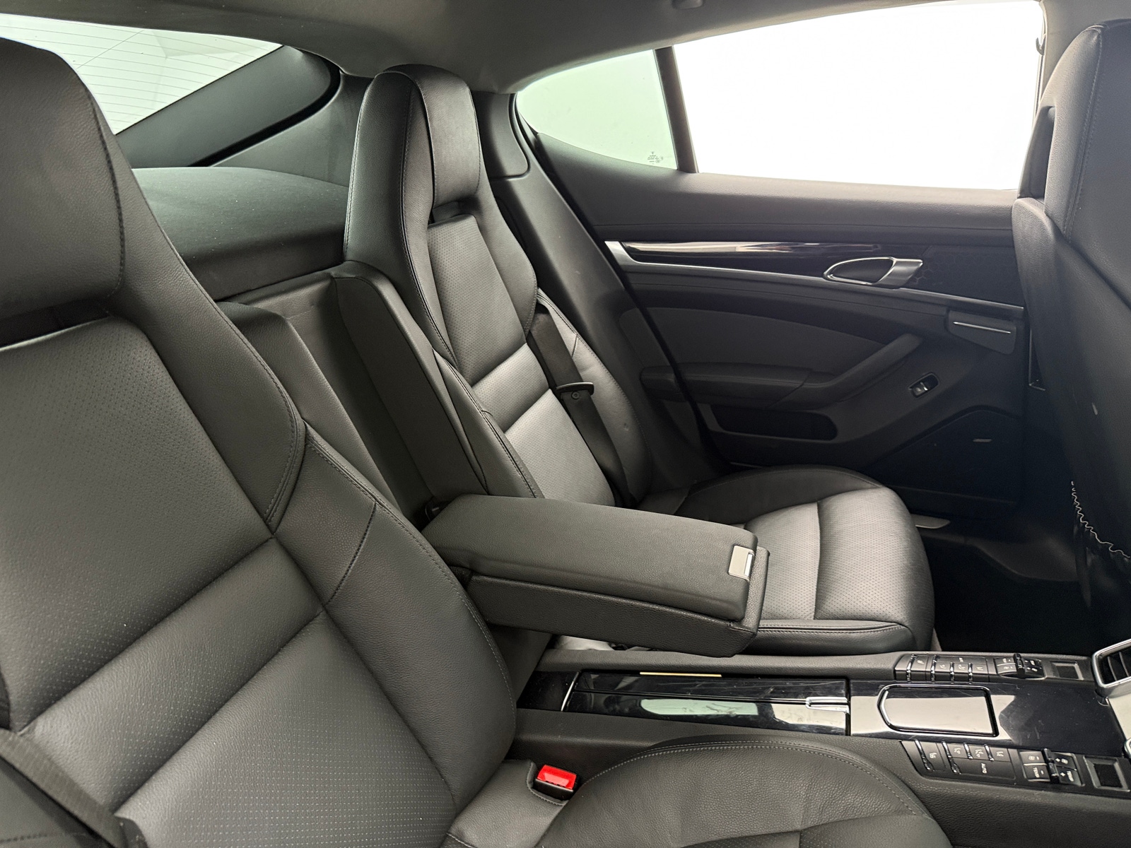 Thumbnail: 2014 Porsche Panamera - 5