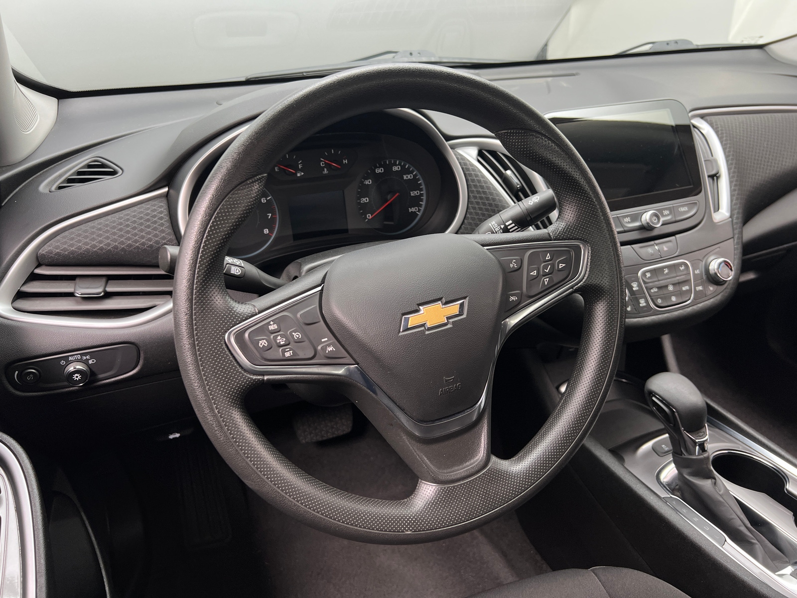 Thumbnail: 2024 Chevrolet Malibu - 5