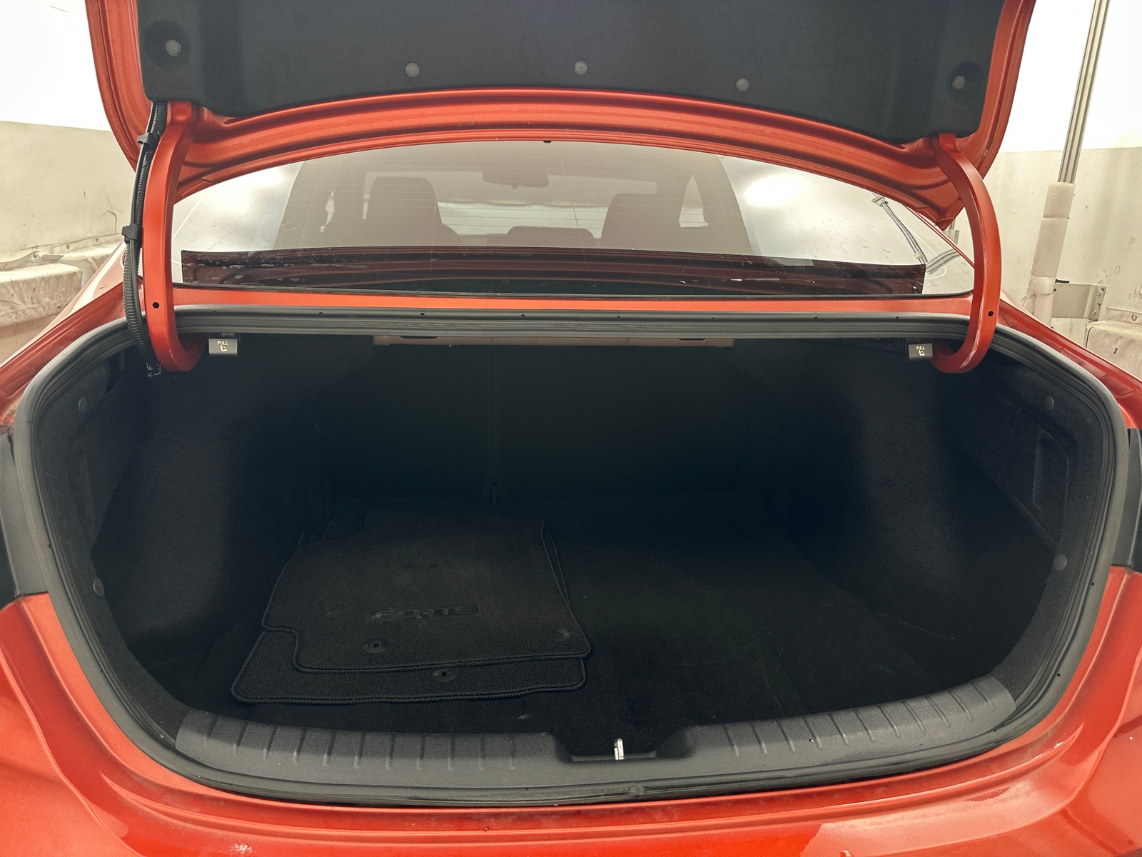 Thumbnail: 2023 Kia Forte - 7