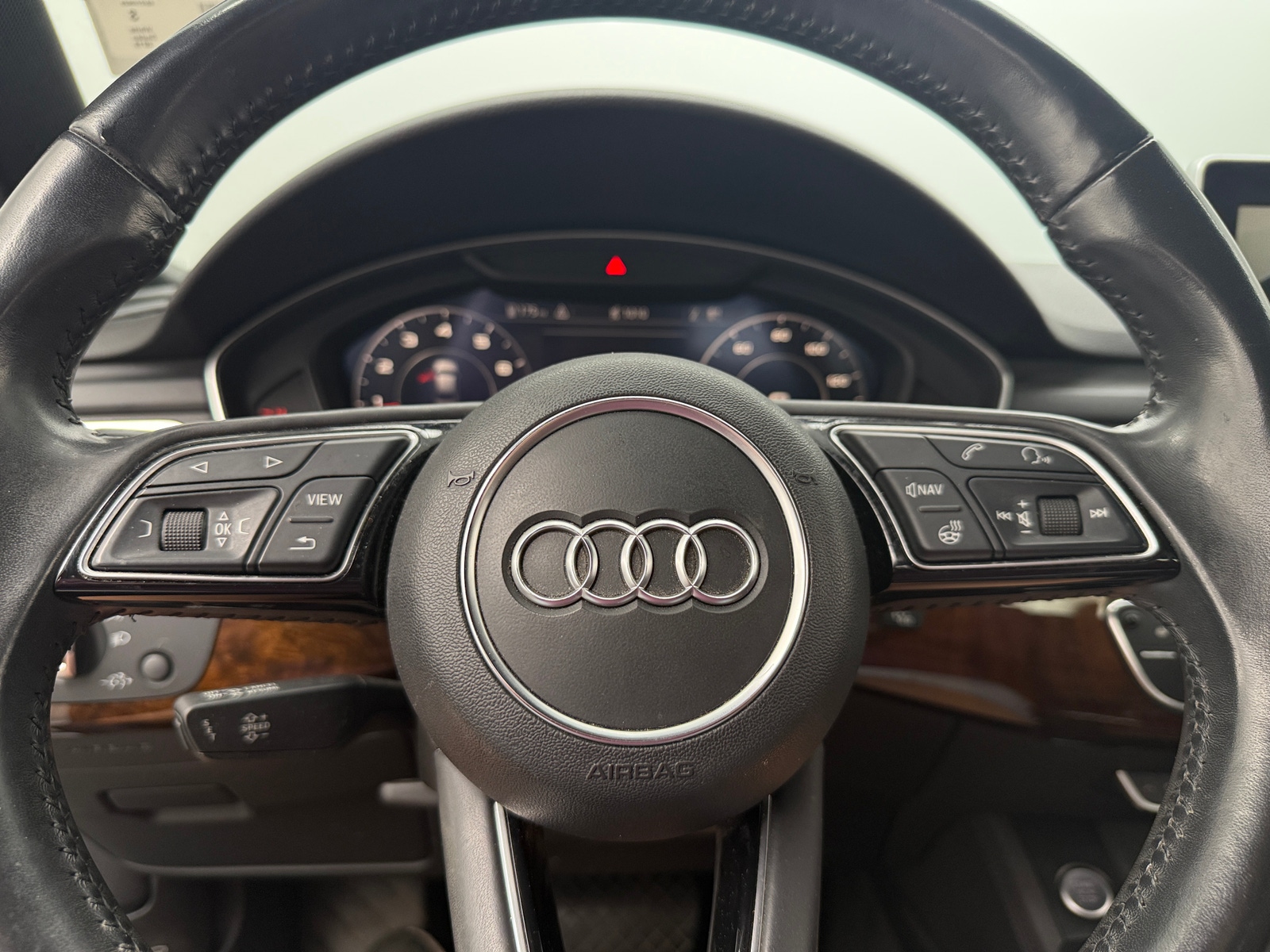 Thumbnail: 2019 Audi A4 - 4