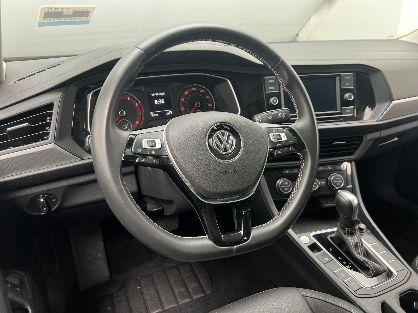 Thumbnail: 2021 Volkswagen Jetta - 4