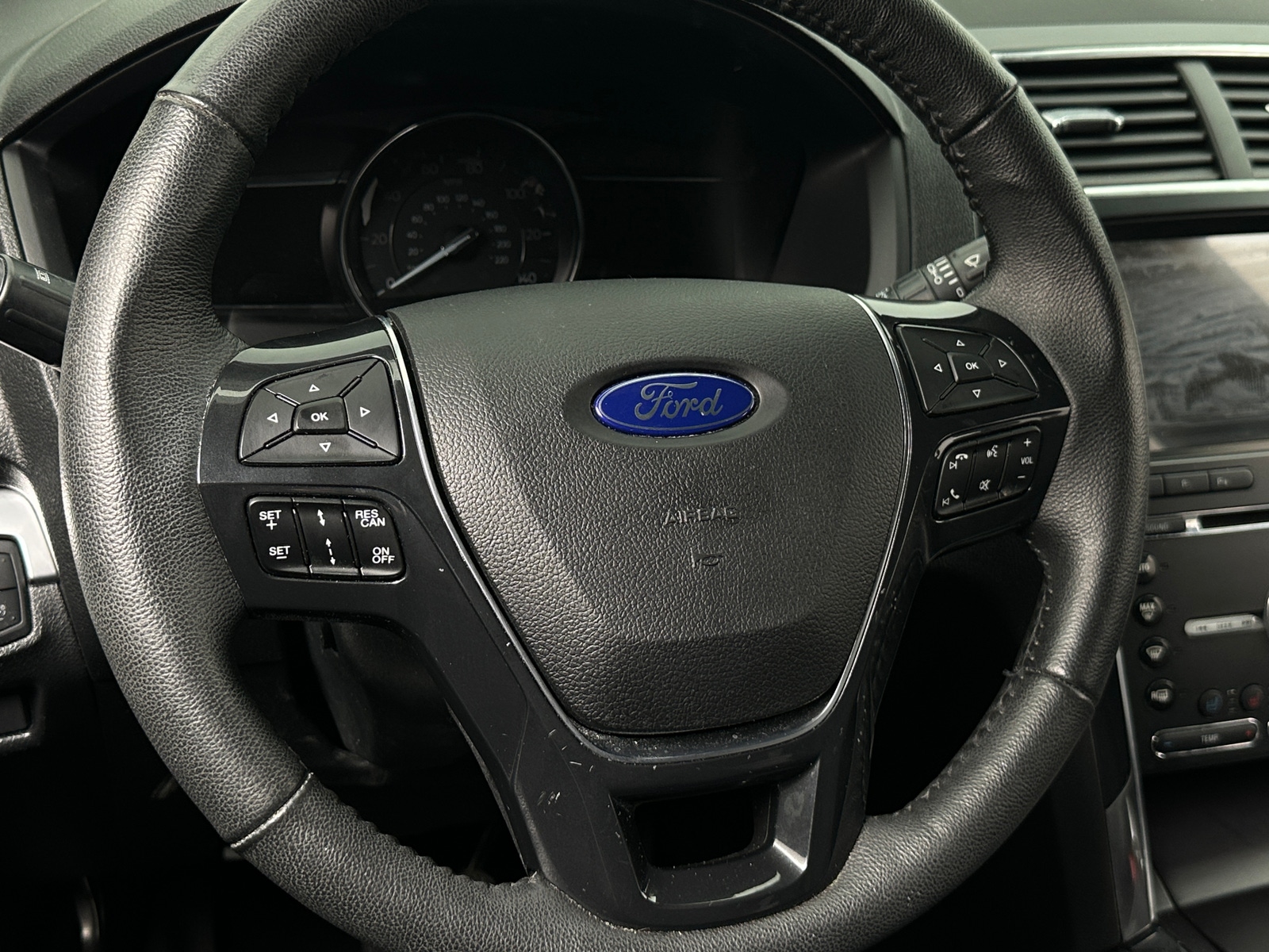 Thumbnail: 2018 Ford Explorer - 4